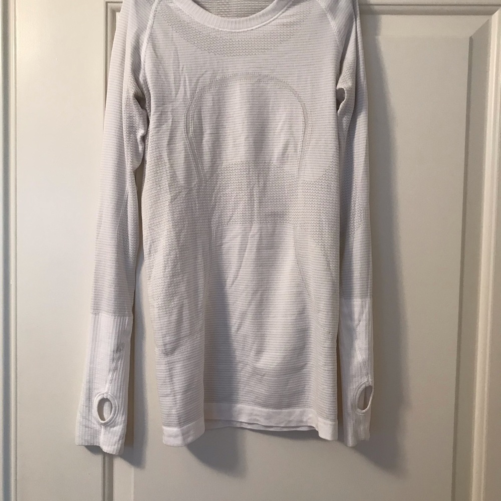 Lululemon Swiftly Tech Long Sleeve